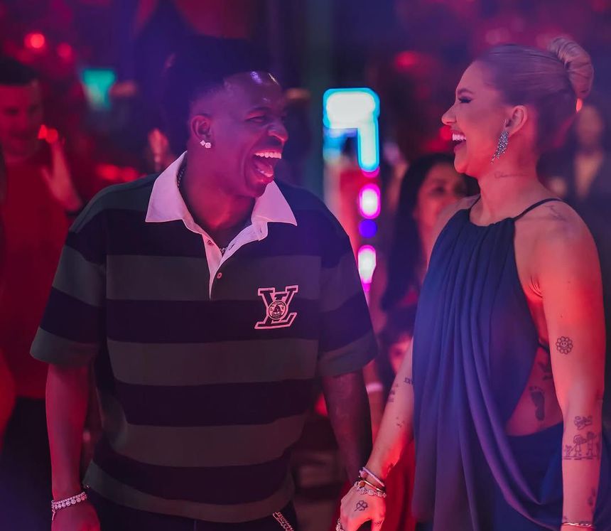 Vinícius Jr. com a namorada Virgínia no Rio de Janeiro - Foto: Vinícius Jr./Instagram