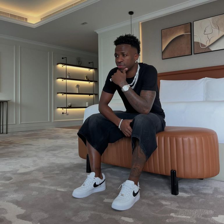 Vinícius Jr. no Dubai - Foto: Vinícius Jr./Instagram