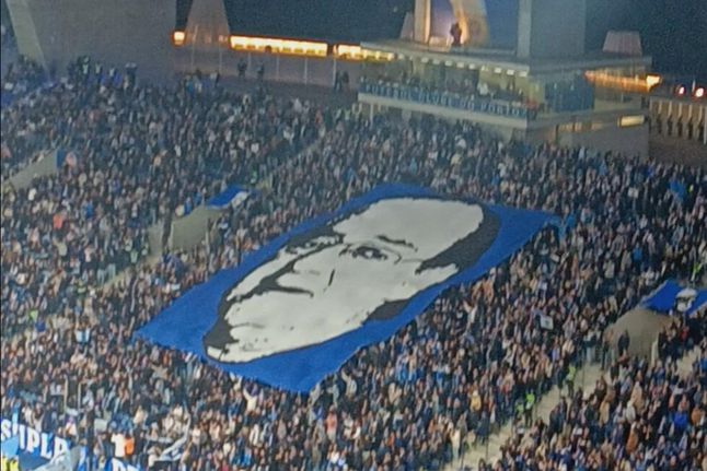Homenagem a Pinto da Costa ao minuto 88 do FC Porto-Aves SAD