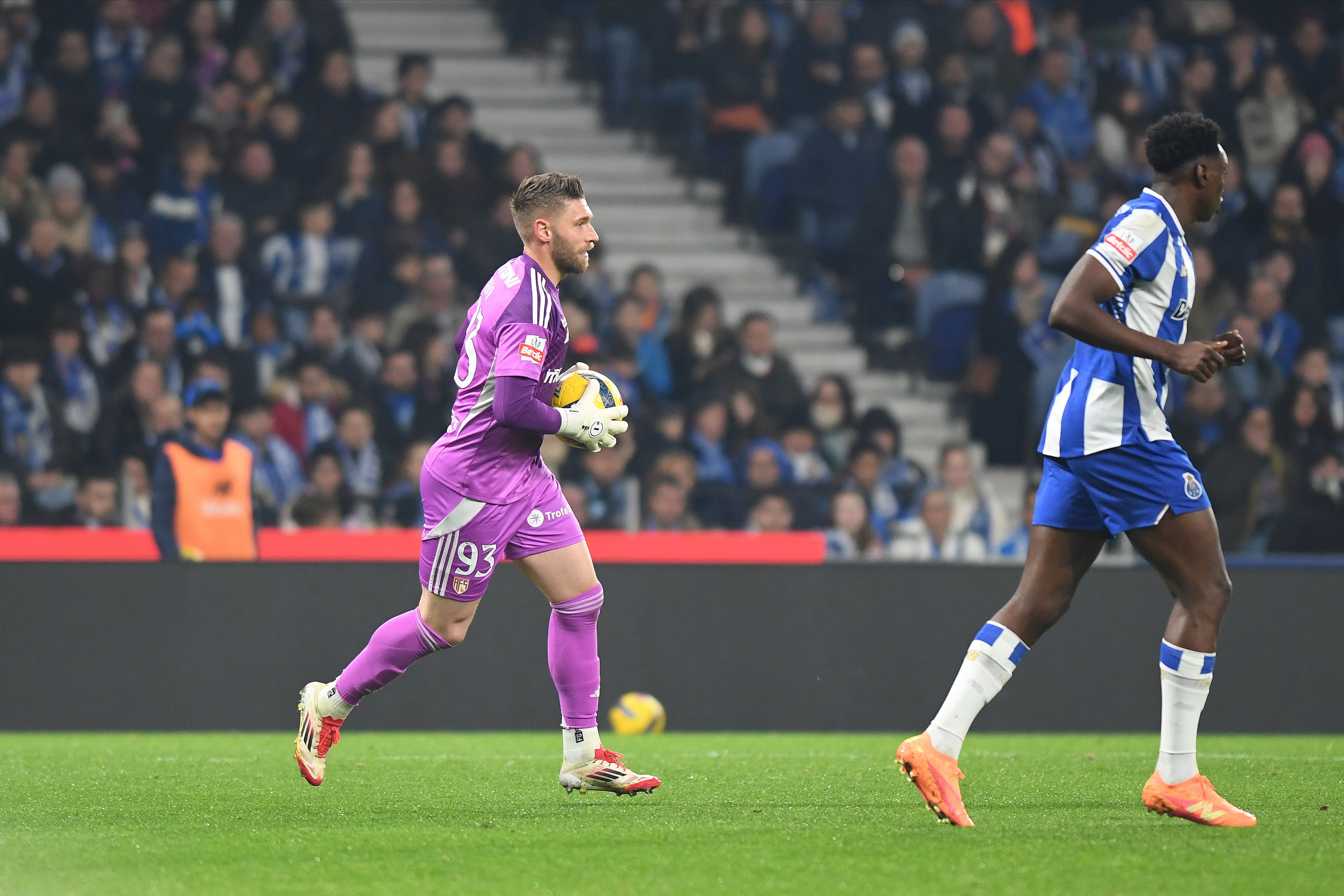 Simão Bertelli, guarda-redes do Aves SAD - Foto: Rogério Ferreira/Kapta+