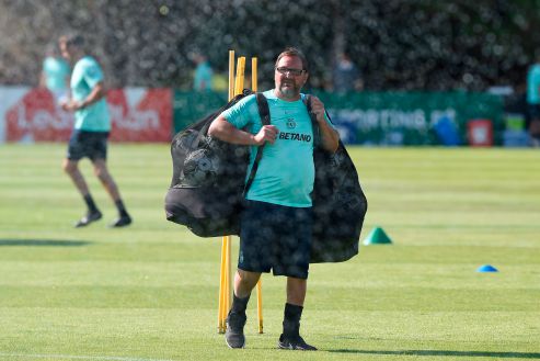 Paulinho, o mítico roupeiro do Sporting - Foto: A BOLA