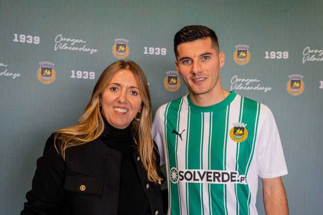 Mercado (oficial): Rio Ave anuncia internacional grego
