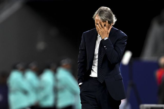 Vídeo: Roberto Mancini abandona o relvado durante a decisão de penáltis
