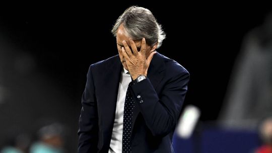 Vídeo: Roberto Mancini abandona o relvado durante a decisão de penáltis