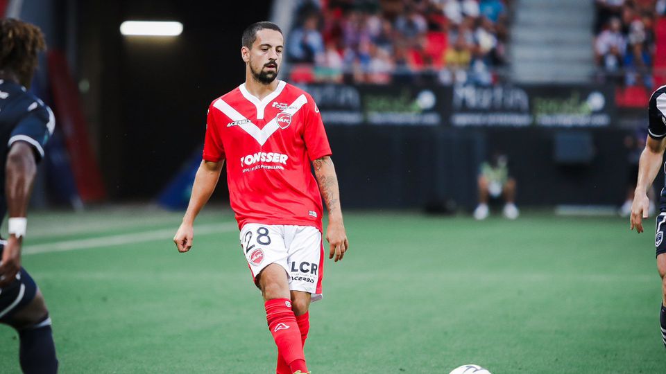 Mercado (oficial): Bruno Costa deixa o Valenciennes