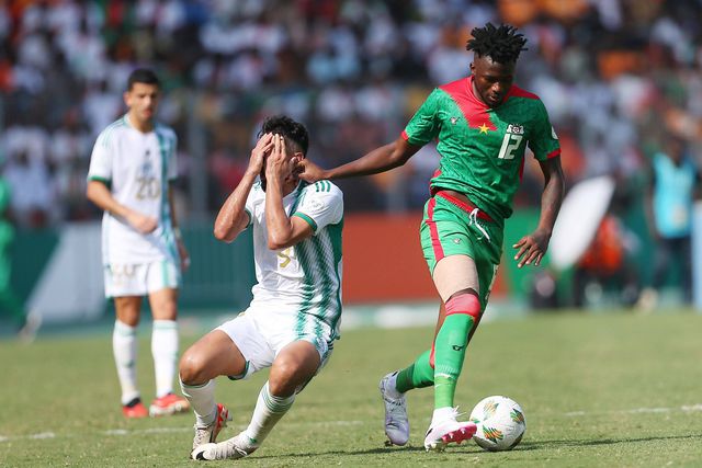 Vídeo: o autogolo incrível de Tapsoba no CAN