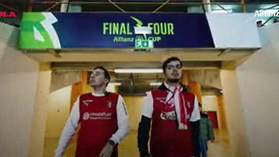 A BOLA viu a final da Taça da Liga ao lado de adeptos premiados