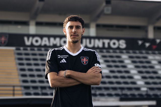 Mercado (oficial): Nuno Moreira até 2026 no Casa Pia, Lacximicant anunciado quarta-feira