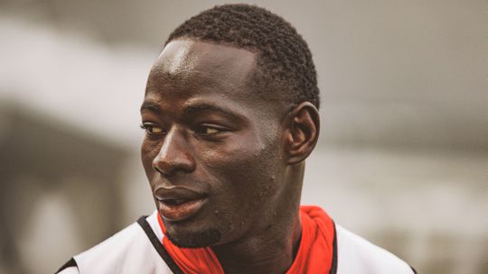 Mercado: Alioune Ndour (Estrela) no Zorya, com opção de 300 mil euros