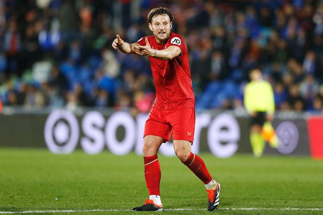 Mercado (oficial): Al Shabab anuncia Ivan Rakitic