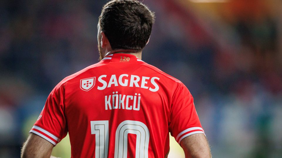 O 'stop' a Kokçu num Benfica permissivo sem Florentino