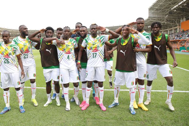 CAN: Mali elimina Burkina Faso e marca encontro com os anfitriões