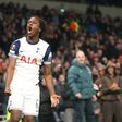 Ajayi a festejar o seu primeiro golo pelo Tottenham