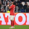 Pavlidis a celebrar o primeiro golo do Benfica em Turim