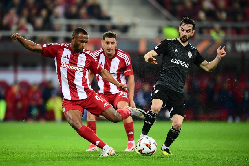 El Kaabi a preparar o remate