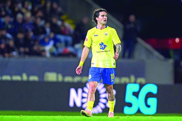 Jason Remeseiro saltou do banco e deu triunfo ao Arouca