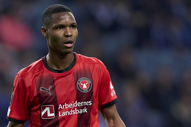 Há um ano estava no Mafra... agora marca e deixa Mourinho em apuros