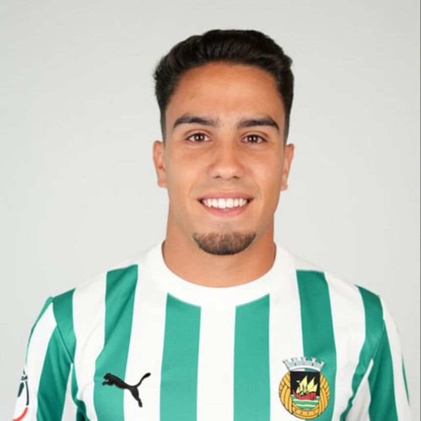 Ferna irá ser mais um emigrante do futebol português