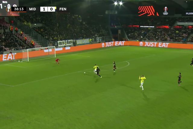 Dzeko assiste e En-Nesyri (com muita classe!) ajuda Mourinho 