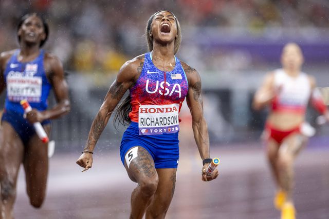 Campeã mundial dos 100m detida por... excesso de velocidade