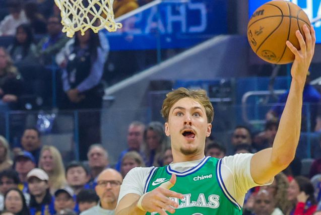 Cooper Flagg bate recorde de pontos de um 'teenager' na NBA