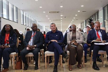 Rui Falcão (ao centro) na abertura de mais um Conselho Consultivo do Ministério da Juventude e Desportos de Angola