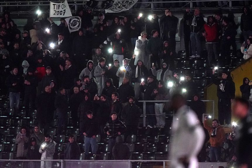 V. Guimarães venceu o Moreirense (1-0), em partida que ficou marcada pela falta de luz que obrigou a 13 minutos de compensação. Foto: Hugo Delgado/LUSA