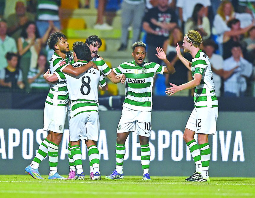 Luis Suárez é o homem mais avançado, com apoio de gala proveniente de trio de luxo: Pedro Gonçalves, Trincão e Catamo. Hjulmand é o capitão - Foto: Miguel Nunes