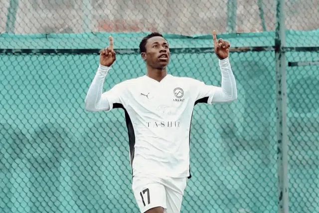 Africano, que no emblema arménio era orientado pelo português Manuel Tulipa, é mais uma opção de ataque para os estrelistas