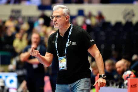 Seleção Nacional com quatro estreias absolutas