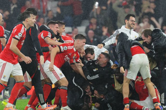 A festa do Benfica depois de vencer o Real Madrid (foto Imago)