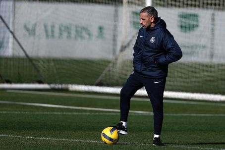 Rui Borges orientou mais uma sessão de treino antes da deslocação a Moreira de Cónegos - Foto: Sporting CP