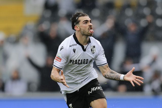 V. Guimarães: West Ham aponta a Jota Silva