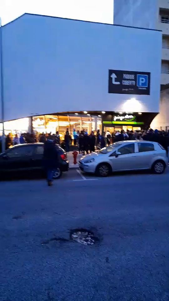 Ambiente tranquilo no Estádio António Coimbra da Mota