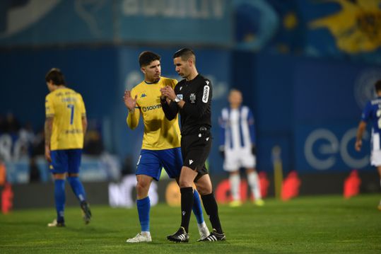 Rodrigo Conceição sobre arbitragem do Estoril-FC Porto: «Nunca antes visto»