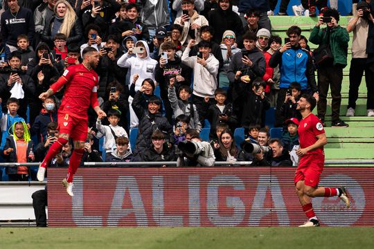 Sergio Ramos dá 3 pontos ao Sevilha em dia de aniversário