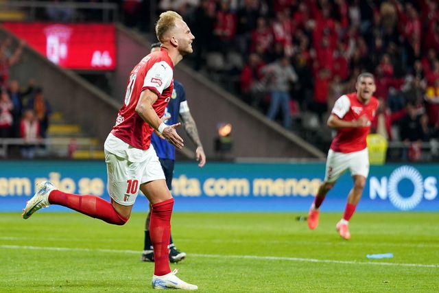 Uros Racic estreou-se como titular na presente edição da Liga e contribuiu com um golo e uma assistência para a vitória do SC Braga sobre o Arouca, em partida da 27.ª jornada