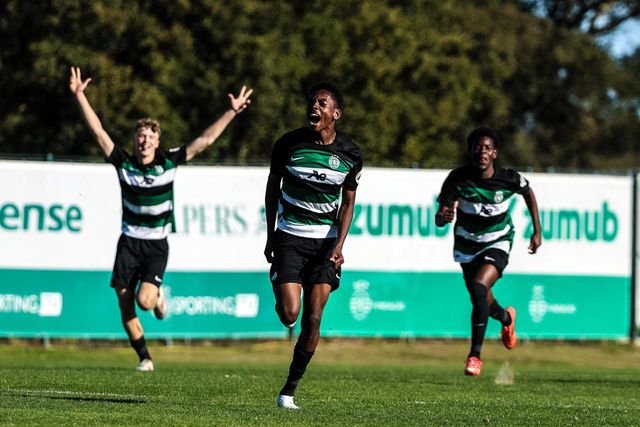 Jovens leões fizeram a festa na receção ao FC Porto, tendo vencido por  3-1