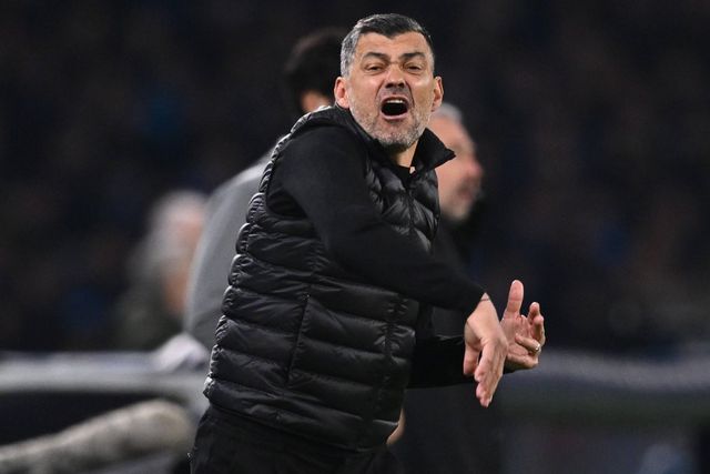 Apesar da reação tardia, Milan de Conceição, Félix e Leão perde em Nápoles