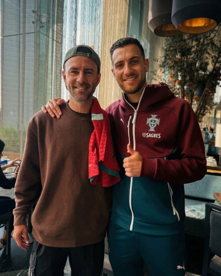 Layún e Diogo Dalot - Foto: Layún/Instagram