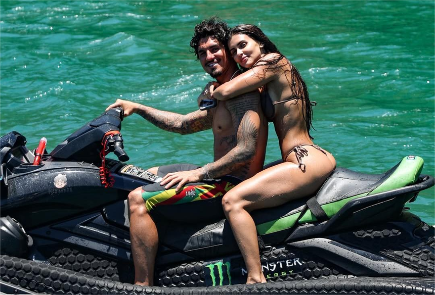 Gabriel Medina e Isabella Arantes (Foto: Gabriel Medina/Instagram)