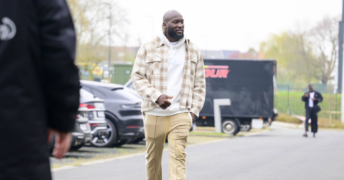 Lukaku esclarece confusão e desmente fuga do Nápoles