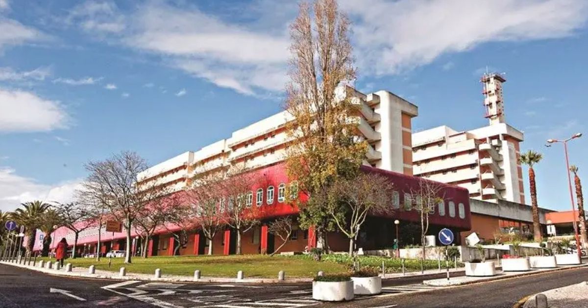 Jovem de 16 anos detido por suspeitas de homicídio durante jogo de futebol em Almada