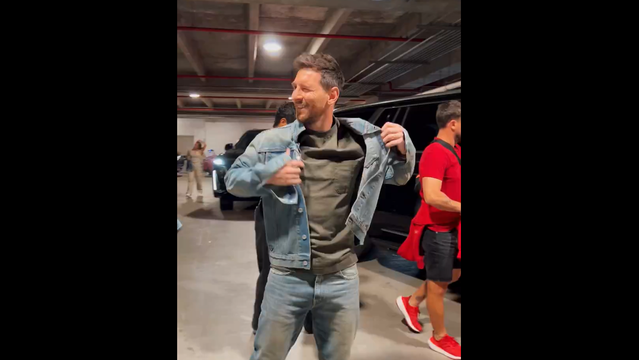 Messi assiste a jogo dos Miami Heat na NBA