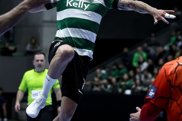 Golo do leão Natán Suárez eleito o melhor da primeira jornada da Champions