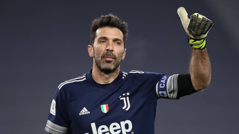 Buffon revela que esteve perto do Barcelona