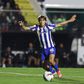 Rodrigo Mora, 17 anos, aqui em ação no último jogo do FC Porto (frente ao Estrela da Amadora, que venceu, por 2-0), tem nove golos e três assistências em 34 jogos (em todas as provas) pelos dragões em 2024/25
