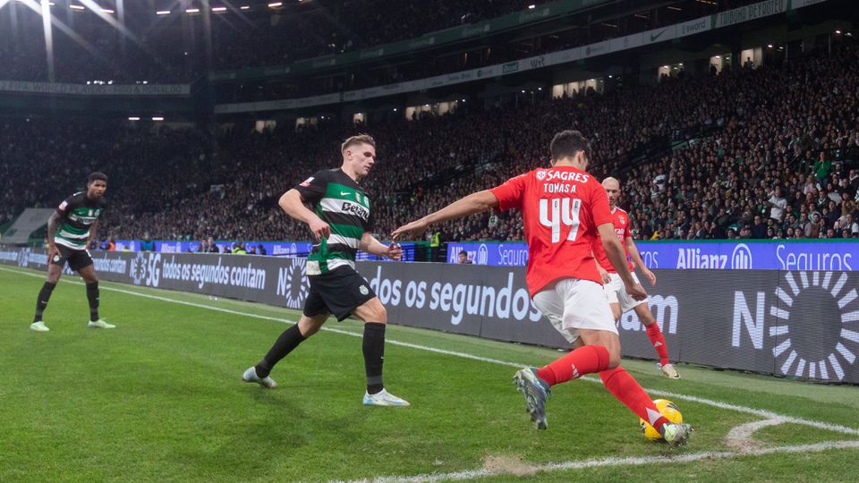 Benfica deixa alerta sobre venda de bilhetes para o dérbi