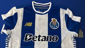 Será esta a camisola principal do FC Porto para 2025/2026 (galeria)?