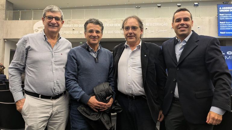 FC Porto: sócios arrasam Villas-Boas em carta aberta
